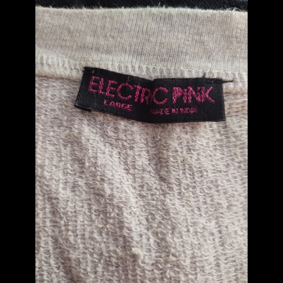 Electric Pink Sweater - Picture 3 of 4